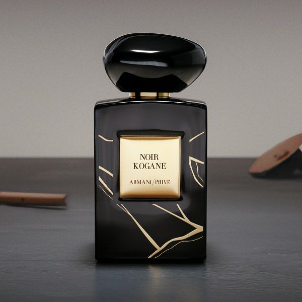 女生木質調香水推薦ARMANI PRIVÉ高級訂製香水寰遊系列黑冽金繼